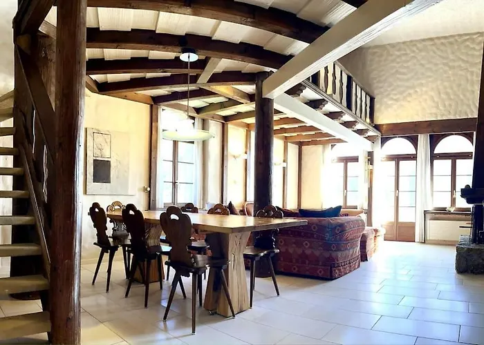 Exclusive 160mq Castle In 公寓